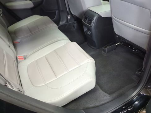 Used 2020 Honda CR-V Touring image 41