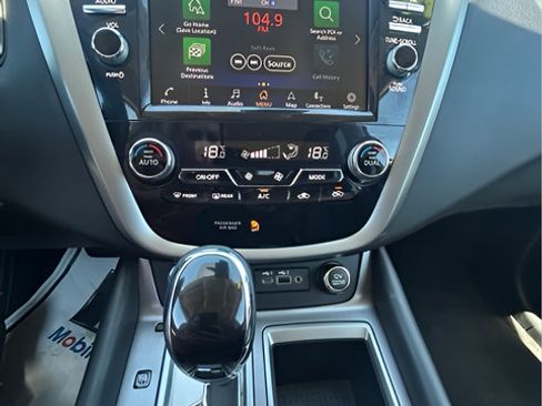 Used 2024 Nissan Murano SV AWD/4WD image 18