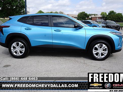 New 2026 Chevrolet Trax LS image 8