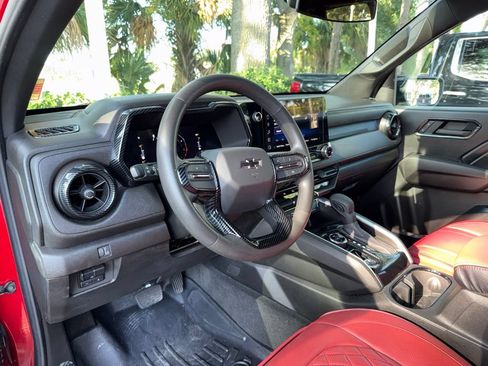 Used 2023 Chevrolet Colorado Trail Boss w/ Technology Package AWD/4WD image 20