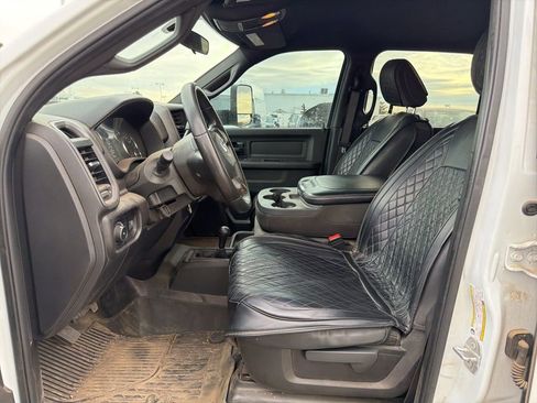 Used 2022 RAM 3500 Tradesman image 2