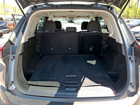 Certified 2023 Nissan Rogue SV AWD/4WD image 28