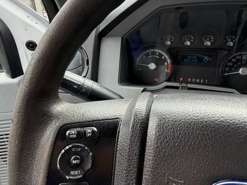 Used 2015 Ford F350 XL w/ Power Equipment Group image 38