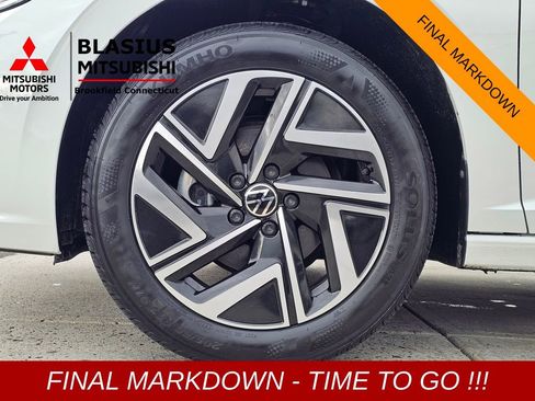 Used 2024 Volkswagen Jetta SEL image 7