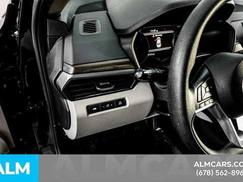 Used 2025 Nissan Altima 2.5 SV image 32