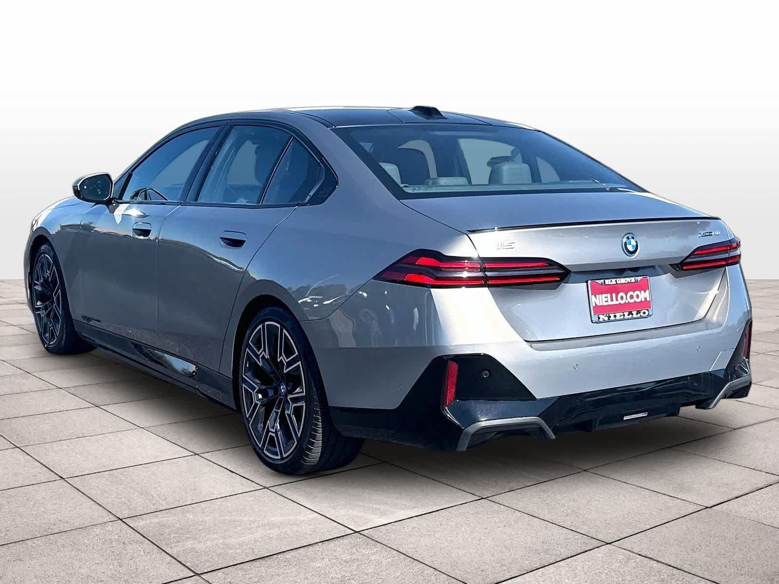 Used 2025 BMW i5 M60 w/ Executive Package AWD/4WD image 7