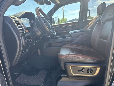 Used 2021 RAM 1500 Limited AWD/4WD image 12