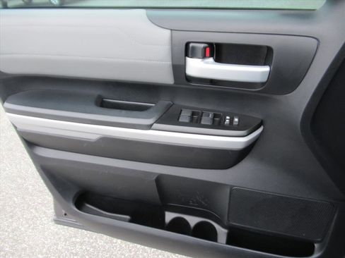 Used 2019 Toyota Tundra Limited image 34