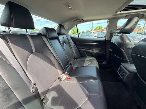 Used 2021 Toyota Camry XLE w/ Navigation Upgrade Package FWD image 18