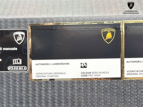 Used 2024 Lamborghini Huracan STO RWD image 27