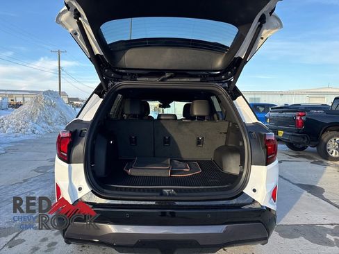 New 2026 GMC Terrain AT4 w/ Convenience Package III image 9