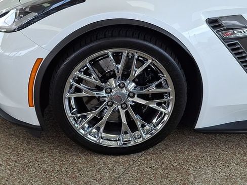 Used 2017 Chevrolet Corvette Z06 RWD image 30