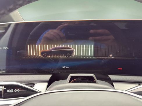 Certified 2025 Cadillac Optiq Luxury 2 AWD/4WD image 29