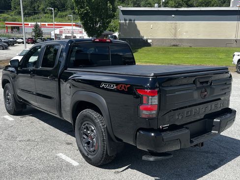 New 2026 Nissan Frontier PRO-4X w/ Tow Package AWD/4WD image 5
