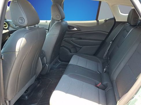 Used 2025 Chevrolet Trax LT w/ Driver Confidence Package FWD image 6