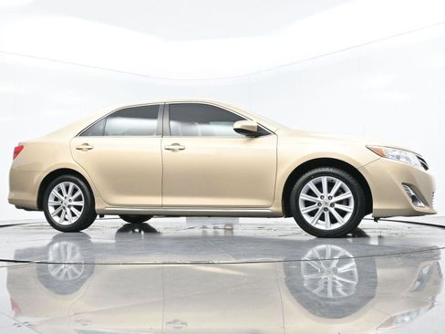 Used 2012 Toyota Camry XLE image 41