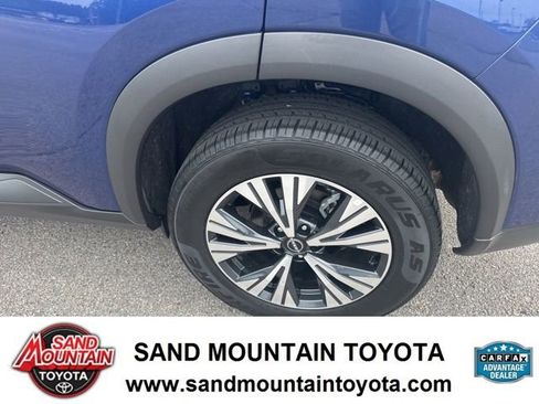 Used 2023 Nissan Rogue SV AWD/4WD image 11