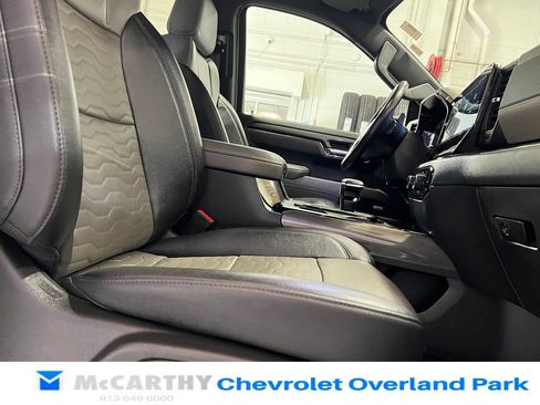 Used 2023 Chevrolet Silverado 1500 ZR2 w/ Technology Package AWD/4WD image 34