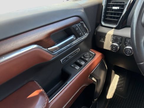 Used 2023 GMC Sierra 1500 Denali Ultimate AWD/4WD image 12