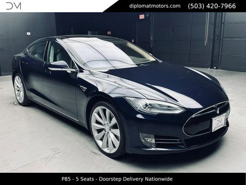 Used 2013 Tesla Model S Performance RWD image 9
