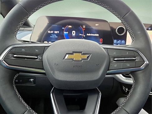 New 2025 Chevrolet Equinox EV LT w/ Convenience Package II image 24