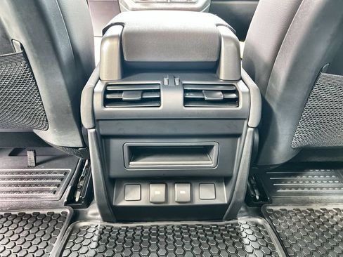 Certified 2023 Land Rover Defender 90 X-Dynamic SE AWD/4WD image 16