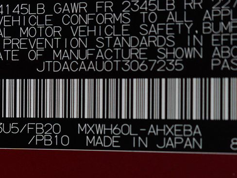 Used 2026 Toyota Prius LE image 25