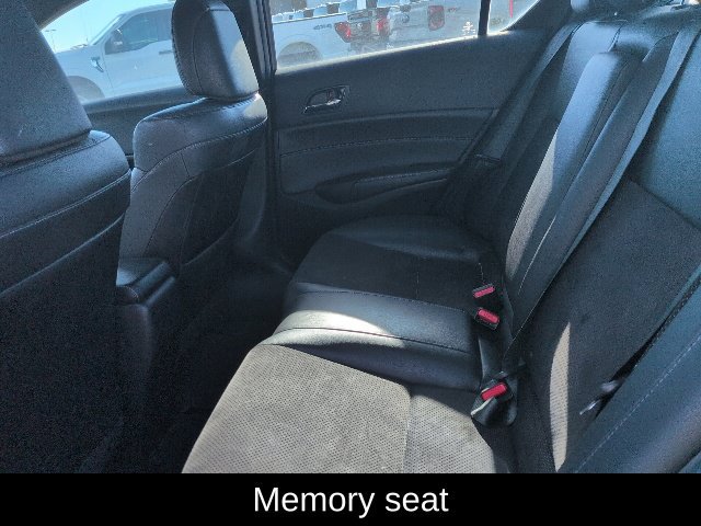 Used 2016 Acura ILX FWD image 11