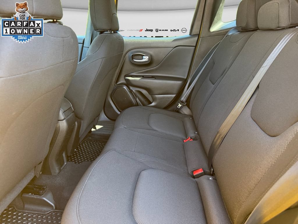 Used 2023 Jeep Renegade Latitude AWD/4WD image 13