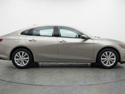 Used 2024 Chevrolet Malibu LT image 11