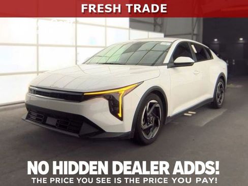 Certified 2025 Kia K4 EX FWD image 1