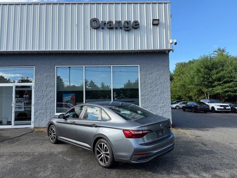 Used 2023 Volkswagen Jetta Sport FWD image 8