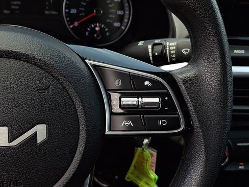 Certified 2022 Kia Forte LXS FWD image 21