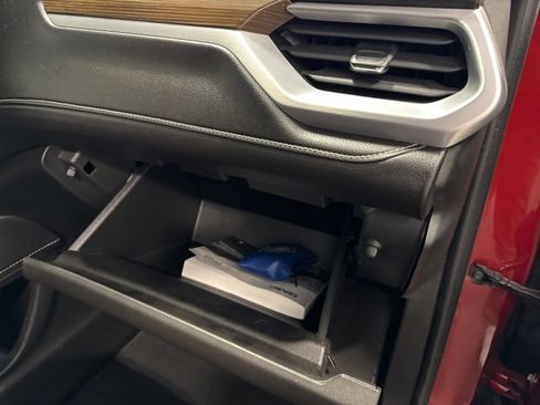 Used 2023 GMC Acadia SLE w/ Driver Convenience Package image 35