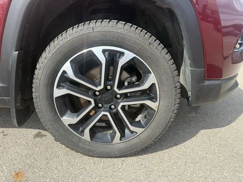 Used 2022 Jeep Compass Limited image 4