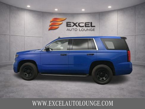 Used 2017 Chevrolet Tahoe 4WD w/ Remote Keyless Entry Package image 3