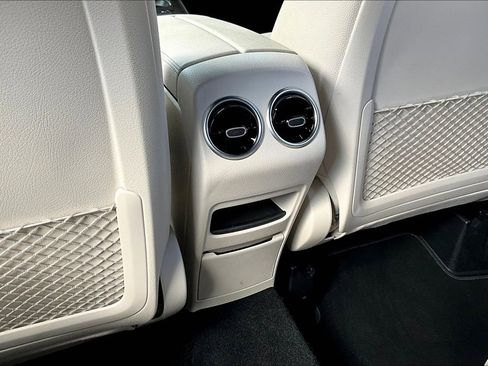 Used 2025 Mercedes-Benz GLA 250 4MATIC image 25