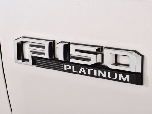 Used 2016 Ford F150 Platinum w/ Equipment Group 701A Luxury AWD/4WD image 16