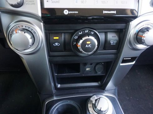Used 2021 Toyota 4Runner SR5 AWD/4WD image 13