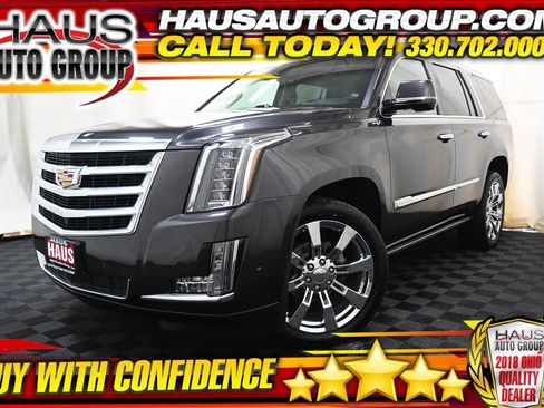 Used 2017 Cadillac Escalade Premium Luxury AWD/4WD image 1