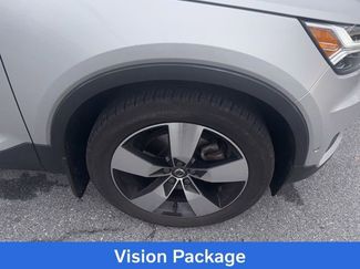Used 2019 Volvo XC40 T5 Momentum video 2