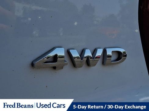 Certified 2018 Ford Explorer XLT AWD/4WD image 31