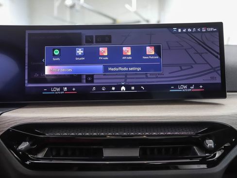 Certified 2025 BMW 330i xDrive Sedan w/ Convenience Package image 14