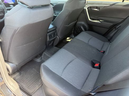 Used 2025 Toyota RAV4 XLE w/ Convenience Package AWD/4WD image 8
