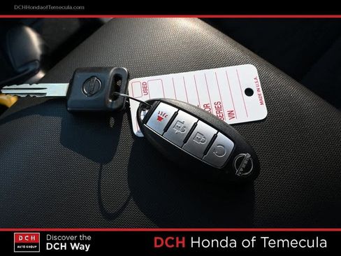 Used 2022 Nissan Frontier SV image 14