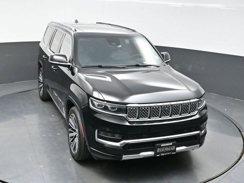 Used 2023 Jeep Grand Wagoneer Series III image 36