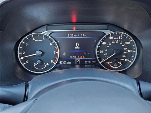 Used 2024 Nissan Altima 2.5 SV image 11