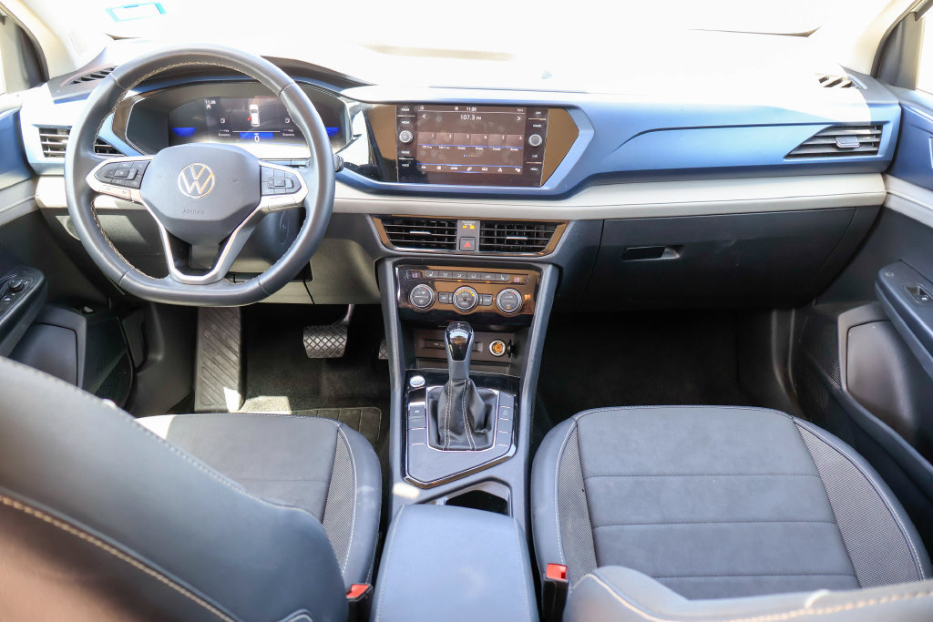 Used 2024 Volkswagen Taos SE FWD image 6
