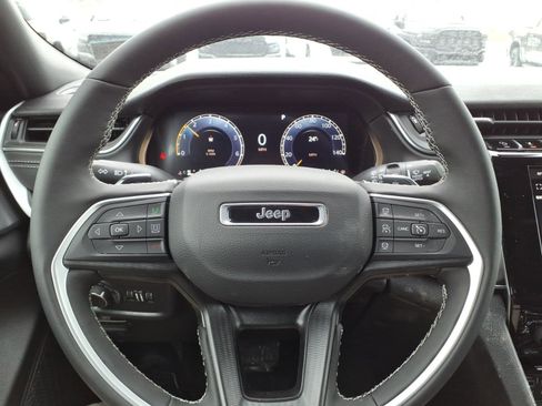 New 2026 Jeep Grand Cherokee Laredo X AWD/4WD image 17