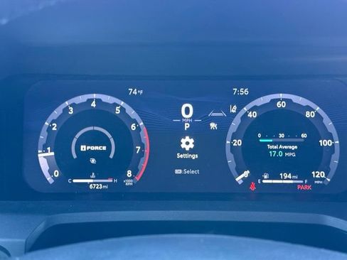 Used 2025 Toyota Tacoma TRD Off-Road AWD/4WD image 17